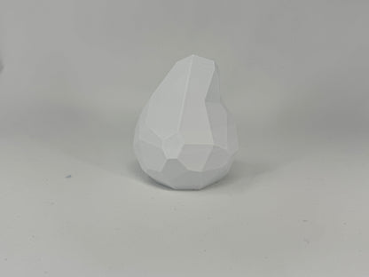 Faceted white planar pear